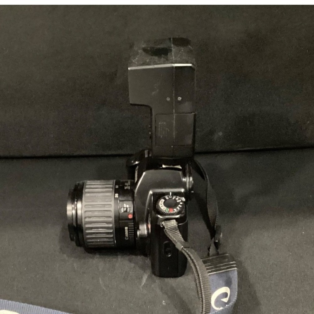 Canon EOS Rebel II 35mm SLR Film Camera, EF 35-80mm Lens, Vivitar 2600 Flash - Picture 8 of 9
